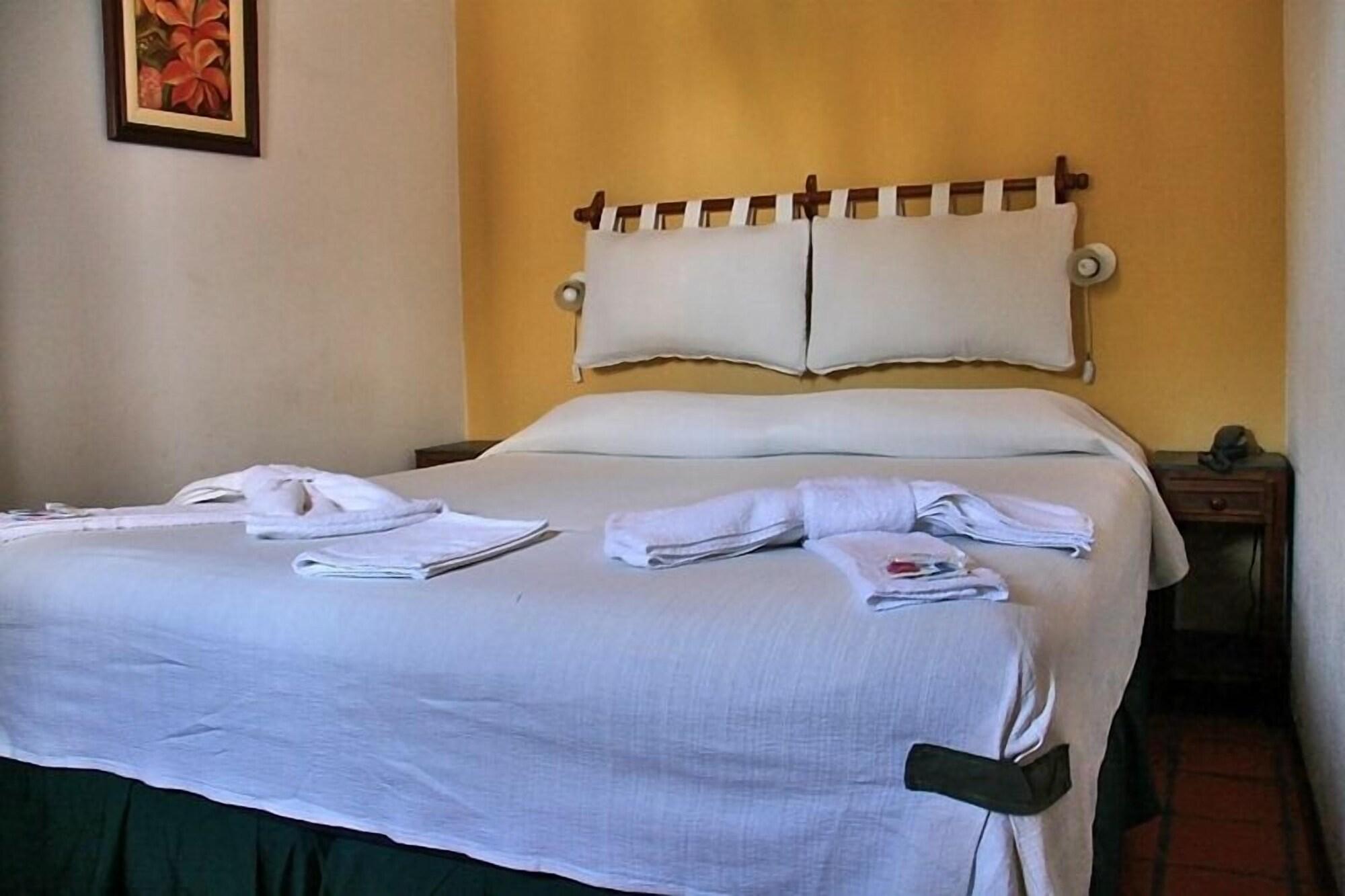 Donna Alda Hotel Салта Екстериор снимка