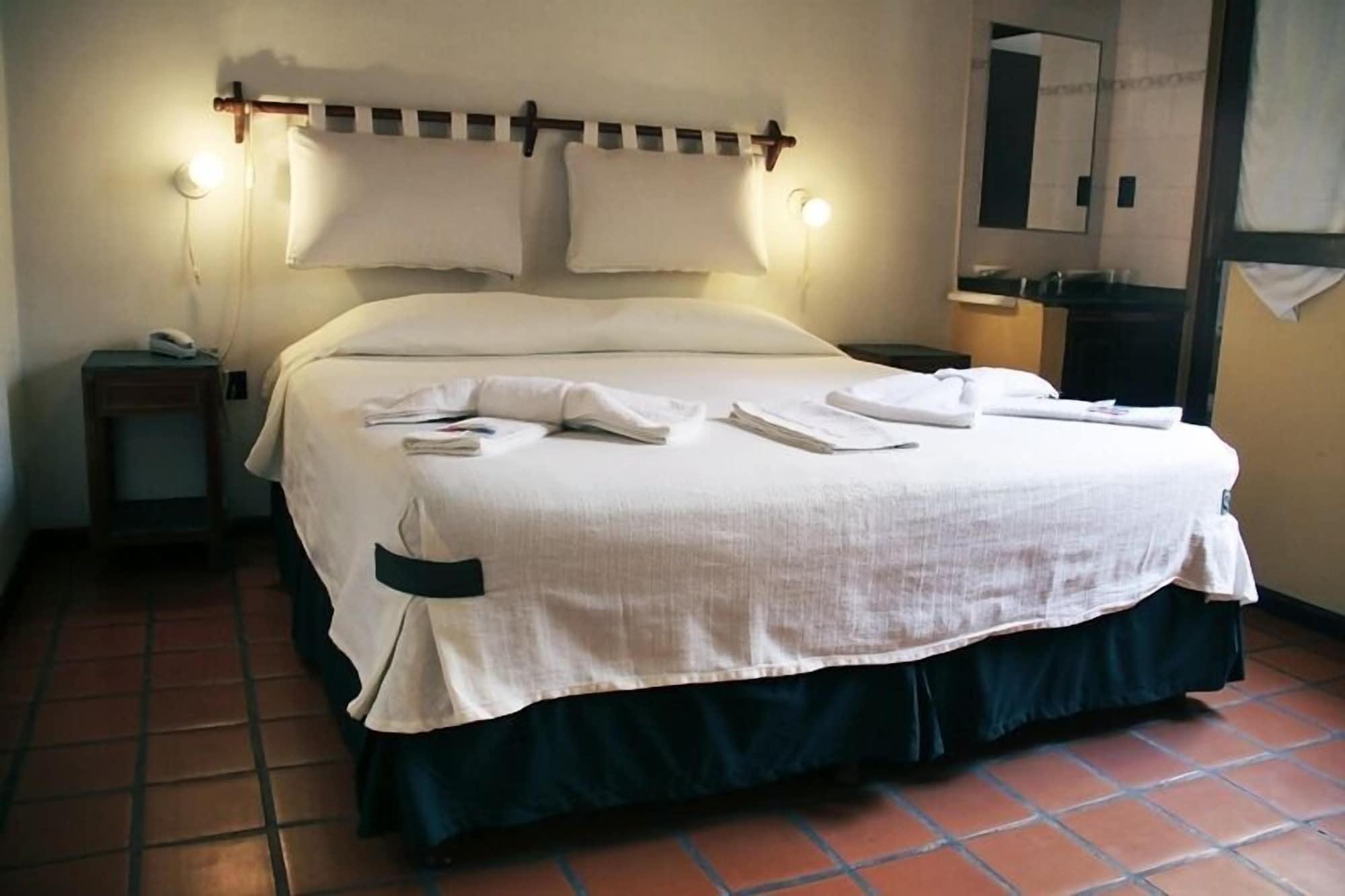 Donna Alda Hotel Салта Екстериор снимка