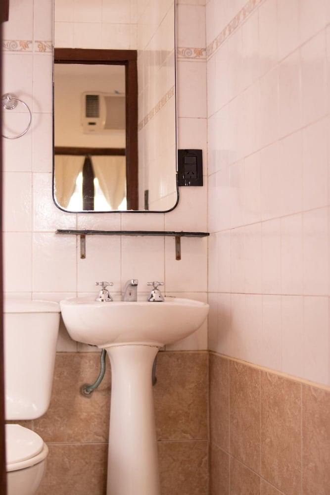 Donna Alda Hotel Салта Екстериор снимка