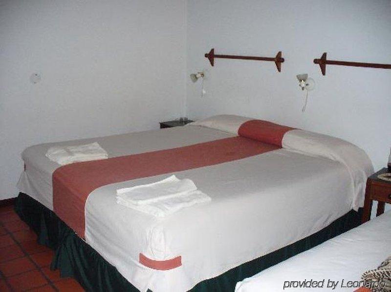 Donna Alda Hotel Салта Стая снимка