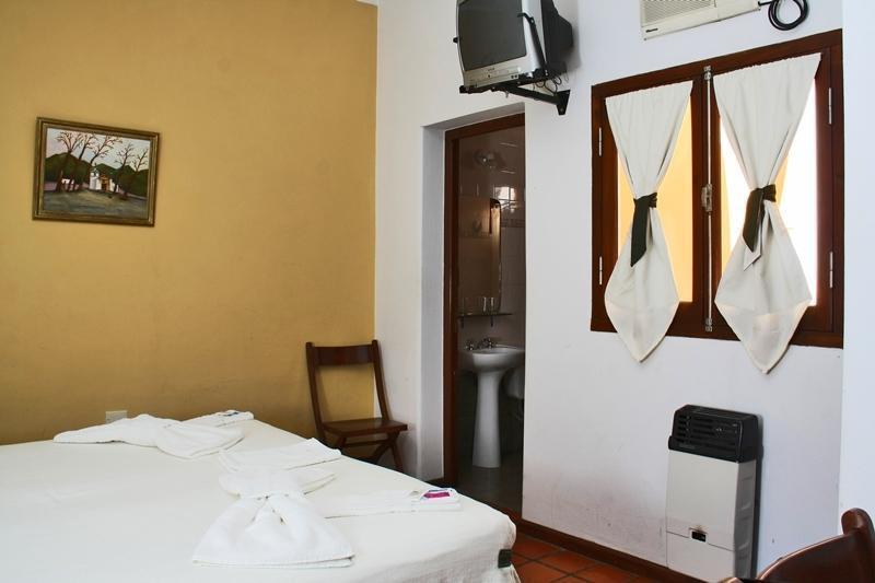Donna Alda Hotel Салта Екстериор снимка